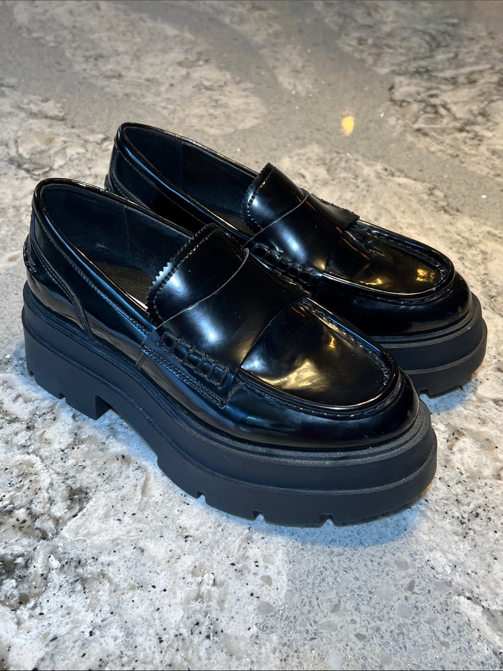 NWOB Steve Madden Gaven Black Chunky Platform Lug Loafers Sz 6.5 (Fits Like 6)